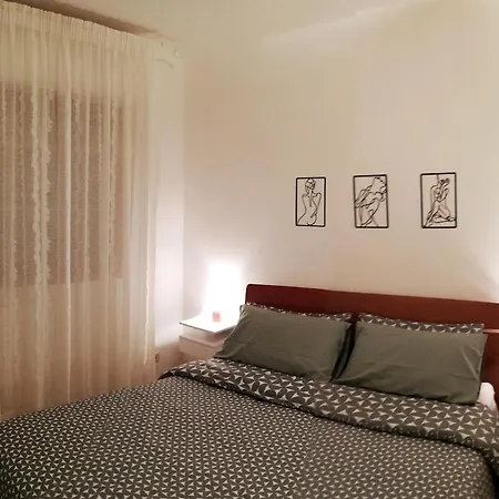 Rox - 027023-loc-00174 Apartment *